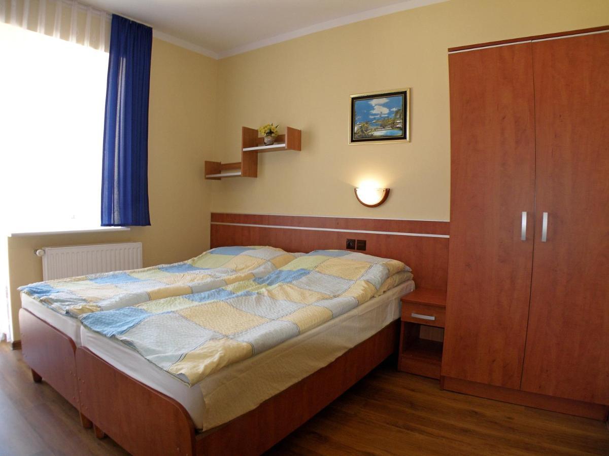 Riwiera Дзвиржино Екстериор снимка